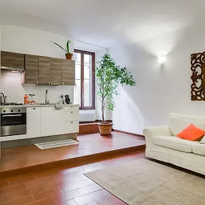 Apartment Purificazione 44
