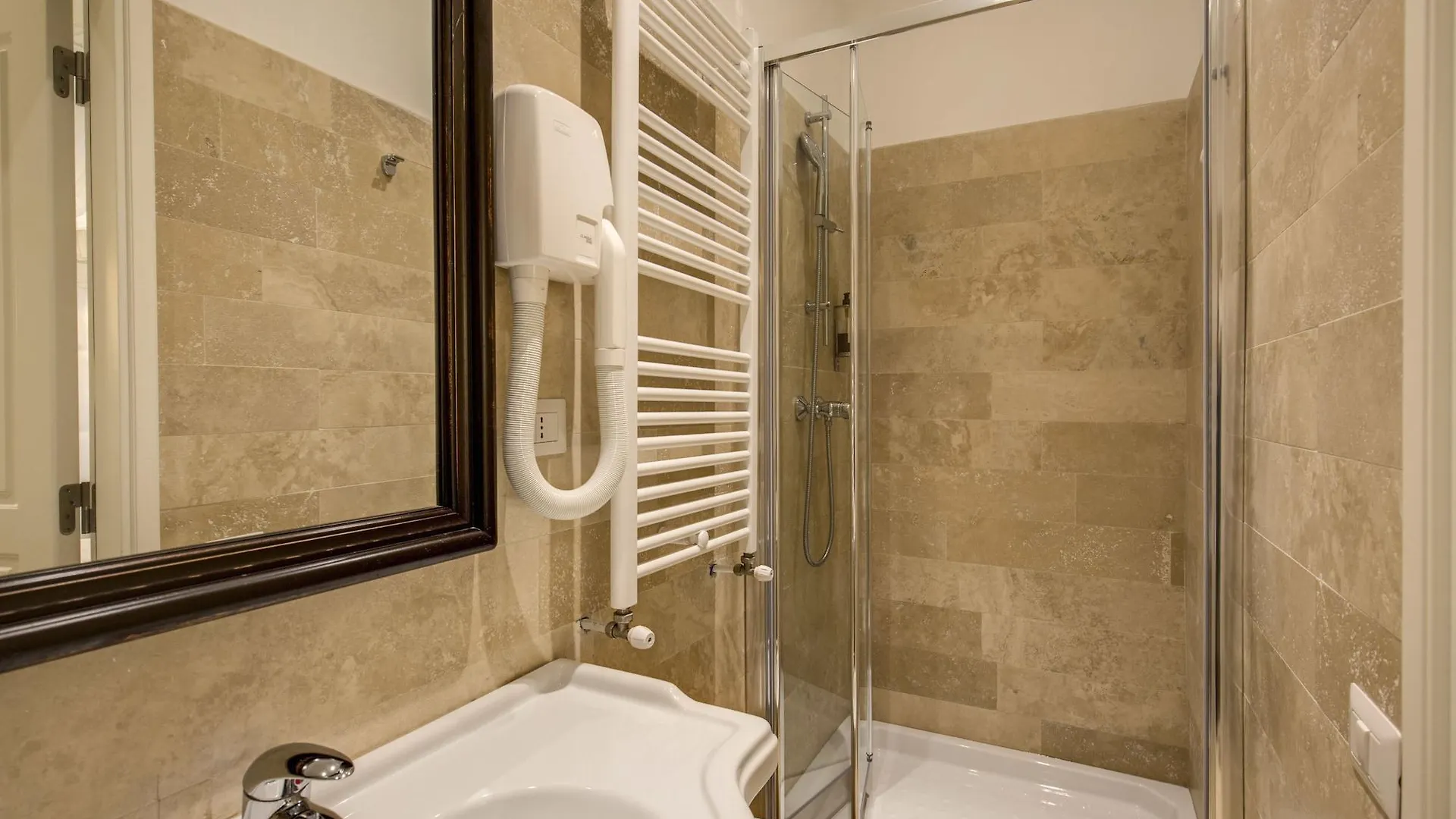 Hotel Tito Ρώμη 3*,  Ιταλία
